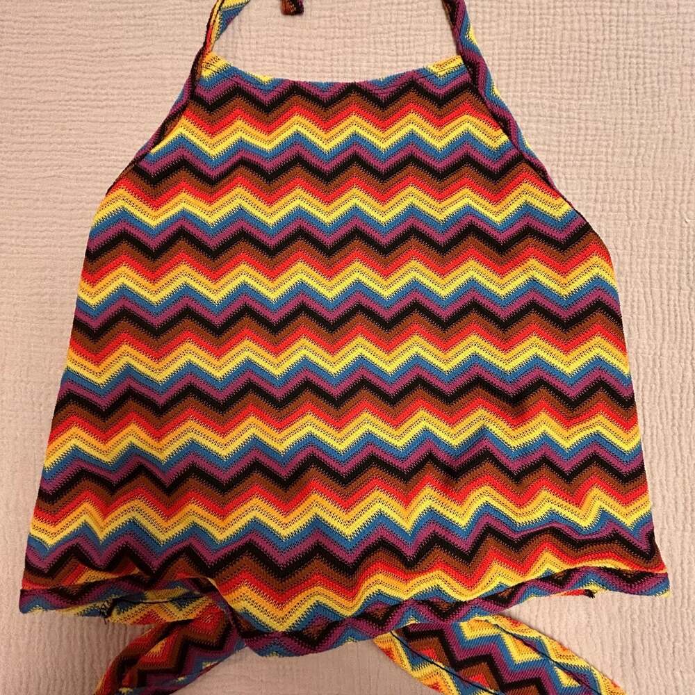 PRIDEO Target Machine Knit Rainbow Chevron Halter Top